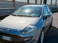 Usata Fiat Punto Evo 77 CV (56 kW) 2012 Grigio Utilitaria
