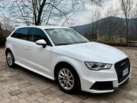 Usado Audi A3 110 CV (80 kW) 2016 Blanco Familiar