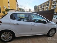 Usata Peugeot 208 82 CV (60 kW) 2017 Bianco Utilitaria