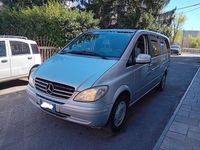 Usata Mercedes Viano 150 CV (110 kW) 2010 Argento Monovolume