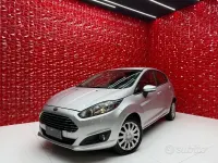 Usata Ford Fiesta 95 CV (69 kW) 2017 Grigio Utilitaria