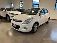 Usata Hyundai i20 Edition 75 CV (55 kW) 2012 Bianco Utilitaria