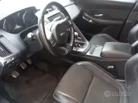 Usata Jaguar E-Pace 150 CV (110 kW) 2019 Bianco SUV