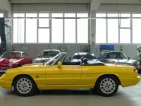 Usata Alfa Romeo Spider 120 CV (88 kW) 1992 Giallo Cabrio