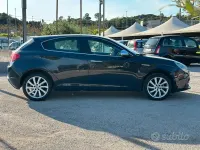 Usata Alfa Romeo Giulietta Super 120 CV (88 kW) 2019 Marrone Utilitaria
