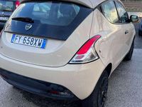 Usata Lancia Ypsilon 84 CV (61 kW) 2019 Beige Utilitaria