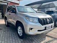 Usado Toyota Land Cruiser 177 CV (130 kW) 2018 Gris SUV