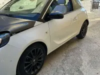 Usata Opel Adam Slam 87 CV (63 kW) 2016 Utilitaria