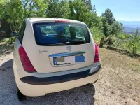 Usata Lancia Ypsilon 60 CV (44 kW) 2004 Giallo Utilitaria