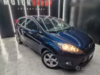 Usata Ford Fiesta Business Edition 82 CV (60 kW) 2012 Bluazzurro Berlina
