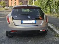 Usata Lancia Delta 120 CV (88 kW) 2009 Grigio Utilitaria