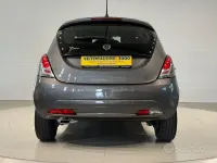 Usata Lancia Ypsilon 69 CV (50 kW) 2022 Grigio Utilitaria