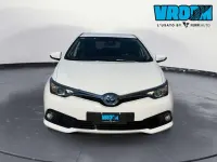 Usata Toyota Auris Hybrid Lounge 99 CV (72 kW) 2017 Bianco Berlina