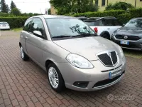 Usata Lancia Ypsilon 60 CV (44 kW) 2009 Giallo Utilitaria