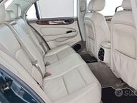 Usata Jaguar XJR 396 CV (291 kW) 2004 Verde Berlina