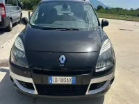 Usata Renault Scénic 130 CV (95 kW) 2010 Nero Monovolume