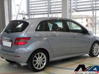 Usata Mercedes B160 95 CV (69 kW) 2009 Argento Monovolume