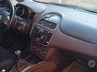 Usata Fiat Punto Lounge 75 CV (55 kW) 2015 Grigio Utilitaria