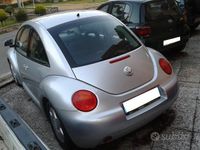 Usata VW New Beetle 90 CV (66 kW) 1999 Grigio Utilitaria