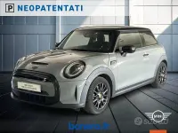 Usata Mini Cooper SE Classic 75 kW (102 CV) 2022 Grigio Utilitaria