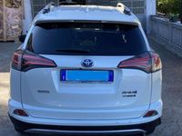 Usata Toyota RAV4 Hybrid Style 155 CV (114 kW) 2016 Bianco SUV