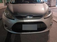 Usata Ford Fiesta 68 CV (50 kW) 2010 Grigio Utilitaria