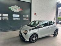 Usata Toyota Aygo 72 CV (52 kW) 2019 Argento Utilitaria