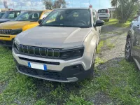 Käytetty Jeep Avenger Summit 101 HP (74 kW) 2025 Musta Katumaasturi