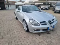 Usata Mercedes SLK200 163 CV (119 kW) 2007 Grigio Cabrio