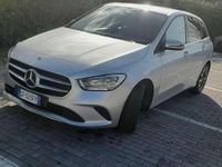 Usata Mercedes B180 116 CV (85 kW) 2021 Argento Monovolume