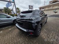 Usata Peugeot 2008 Allure 101 CV (74 kW) 2025 Nero SUV