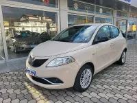 Usata Lancia Ypsilon 69 CV (50 kW) 2017 Beige Utilitaria
