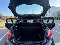 Usata Peugeot 208 102 CV (75 kW) 2019 Nero Utilitaria