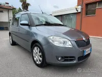 Usata Skoda Roomster 86 CV (63 kW) 2010 Grigio Monovolume