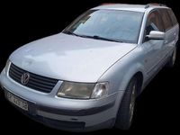 Usata VW Passat 110 CV (80 kW) 1998 Grigio Station wagon