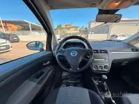 Usata Fiat Grande Punto 75 CV (55 kW) 2007 Grigio Utilitaria