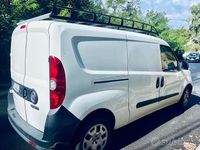 Usata Fiat Doblò 105 CV (77 kW) 2021 Bianco Monovolume