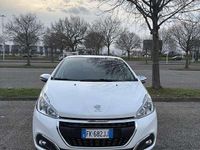 Usata Peugeot 208 Allure 82 CV (60 kW) 2017 Utilitaria