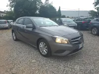 Usata Mercedes A180 Night 109 CV (80 kW) 2015 Grigio Utilitaria