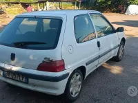 Usata Peugeot 106 57 CV (41 kW) 2001 Bianco Utilitaria