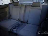 Begagnad VW Fox Sportline 54 HK (39 kW) 2011 Grå Halvkombi