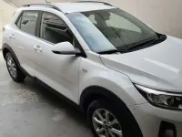 Usata Kia Stonic Style 101 CV (74 kW) 2017 Bianco SUV