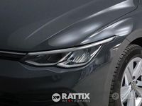 Usata VW Golf VIII Life 116 CV (85 kW) 2021 Grigio Station wagon