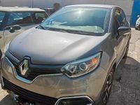 Usata Renault Captur 110 CV (80 kW) 2015 Grigio SUV