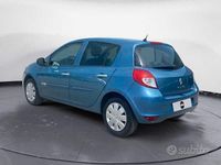 Usata Renault Clio II 2011 Blu Berlina