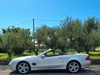 Usata Mercedes SL350 245 CV (180 kW) 2004 Argento Coupé