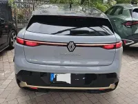 Usata Renault Megane E-Tech Iconic 161 kW (220 CV) 2022 Grigio SUV
