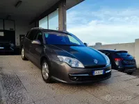 Usata Renault Laguna III 150 CV (110 kW) 2010 Grigio Station wagon