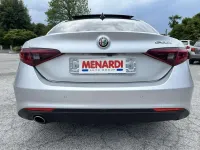 Usata Alfa Romeo Giulia Business 160 CV (117 kW) 2021 Argento Berlina