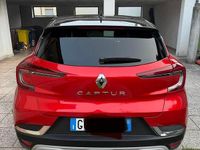 Usata Renault Captur 101 CV (74 kW) 2021 Rosso SUV